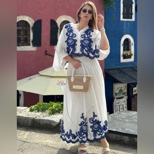 ZARA CONTRAST EMBROIDERED SKIRT ONLY ZW COLLECTION 5107/245 346/021